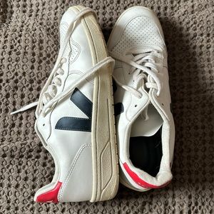 Men’s Veja Sneakers